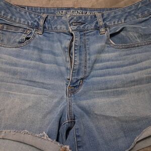 American Eagle Outfitters Women's Light Blue Jeans